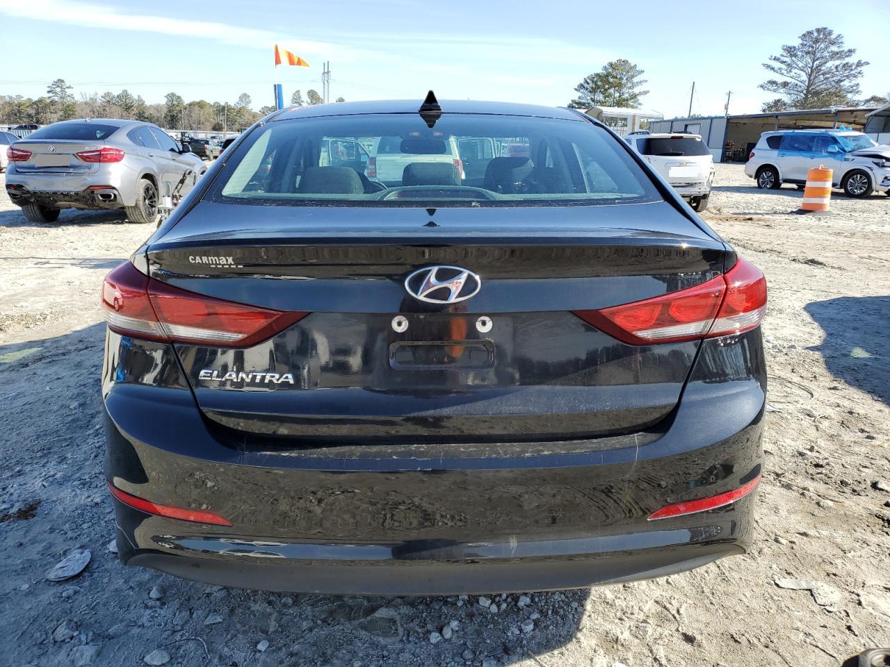 2018 Hyundai Elantra - Image 6