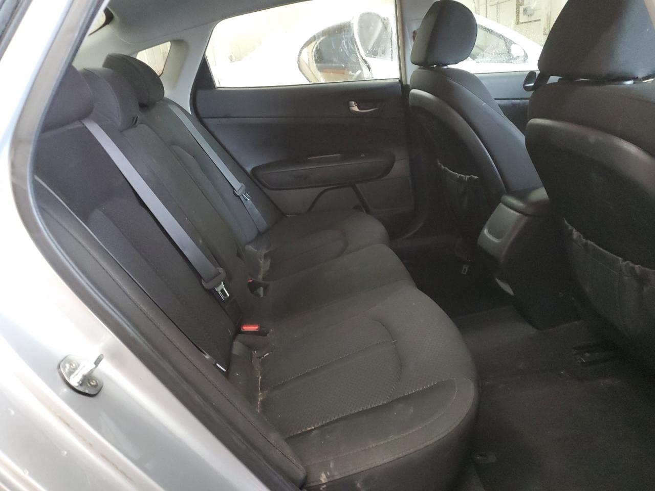 2017 Kia Optima - Image 10