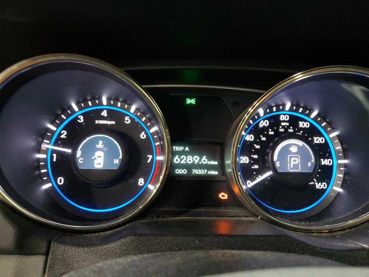 2013 Hyundai Sonata - Image 9