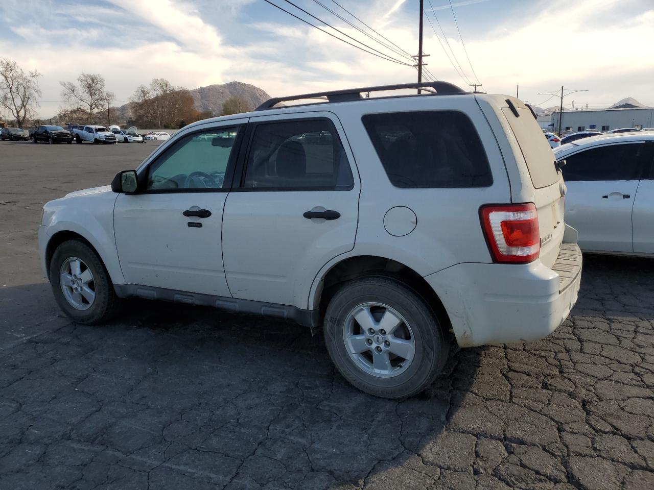 2010 Ford Escape - Image 2