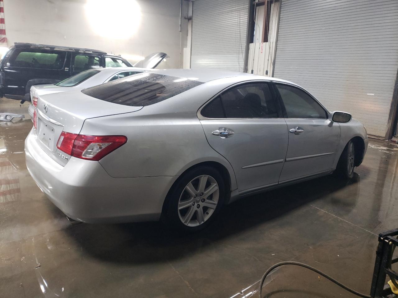 2009 Lexus ES - Image 3