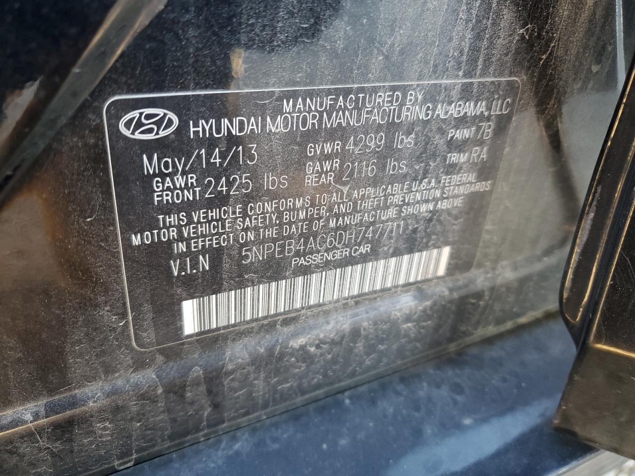 2013 Hyundai Sonata - Image 14