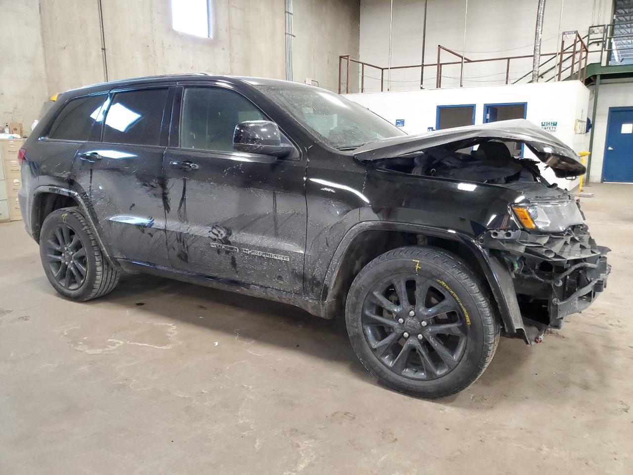 2019 Jeep Grand Cherokee - Image 4