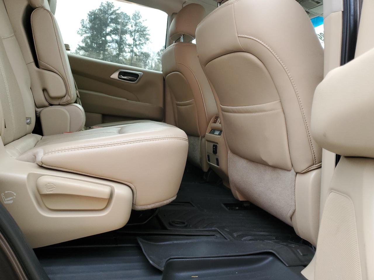 2016 Nissan Pathfinder - Image 11