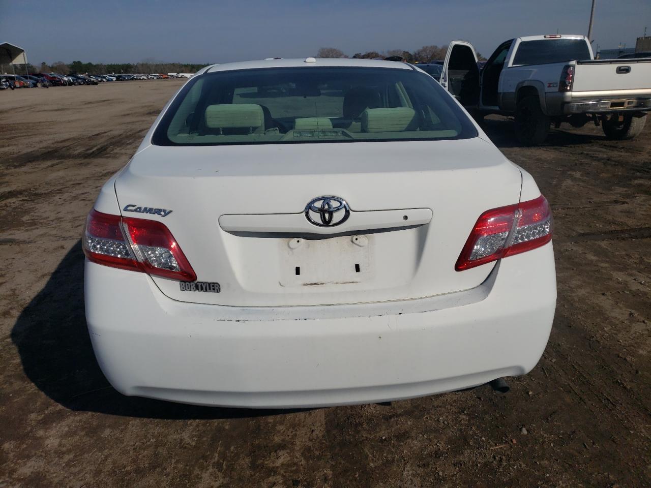 2011 Toyota Camry - Image 6