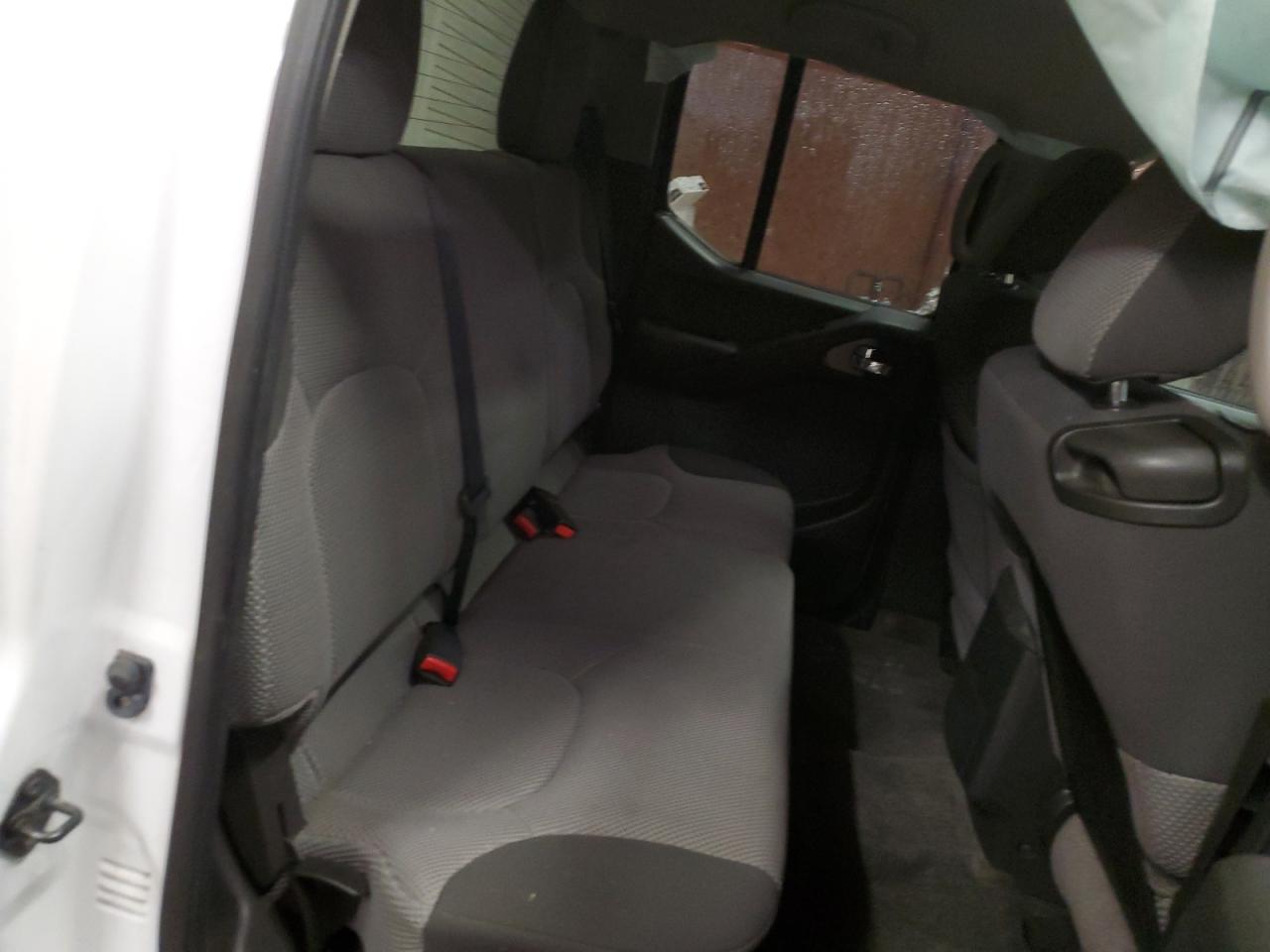 2012 Suzuki Equator - Image 10