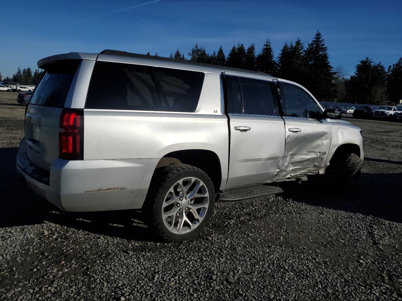2018 Chevrolet Suburban - Image 3