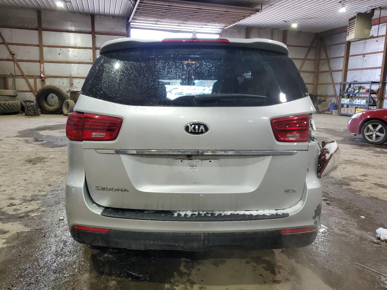 2021 Kia Sedona - Image 6