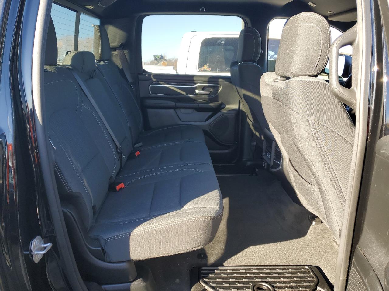 2021 RAM 1500 - Image 10