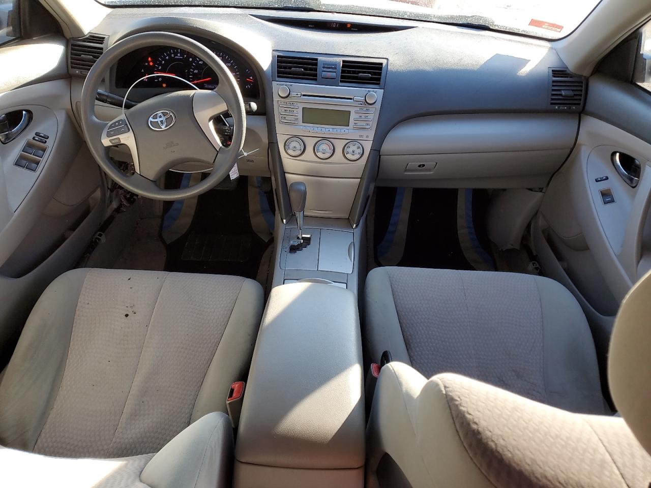 2010 Toyota Camry - Image 8