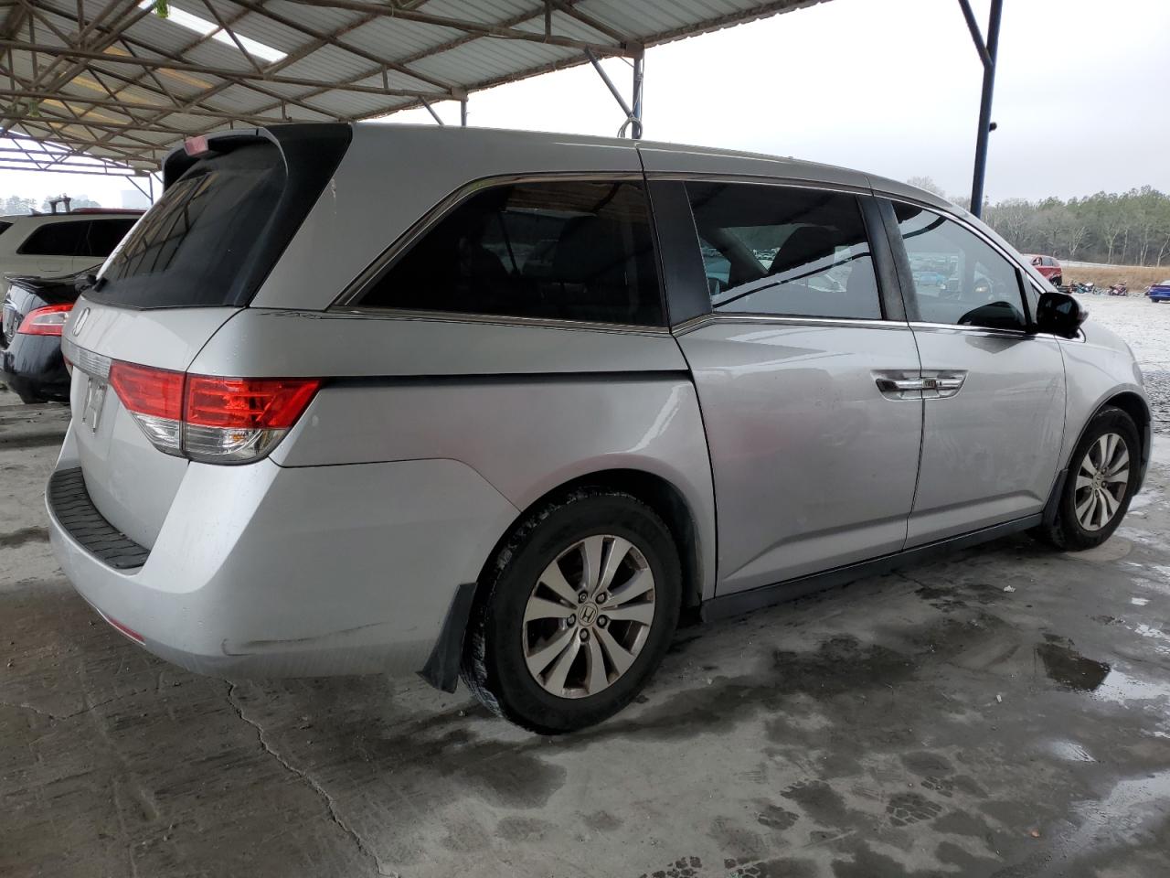 2015 Honda Odyssey - Image 3
