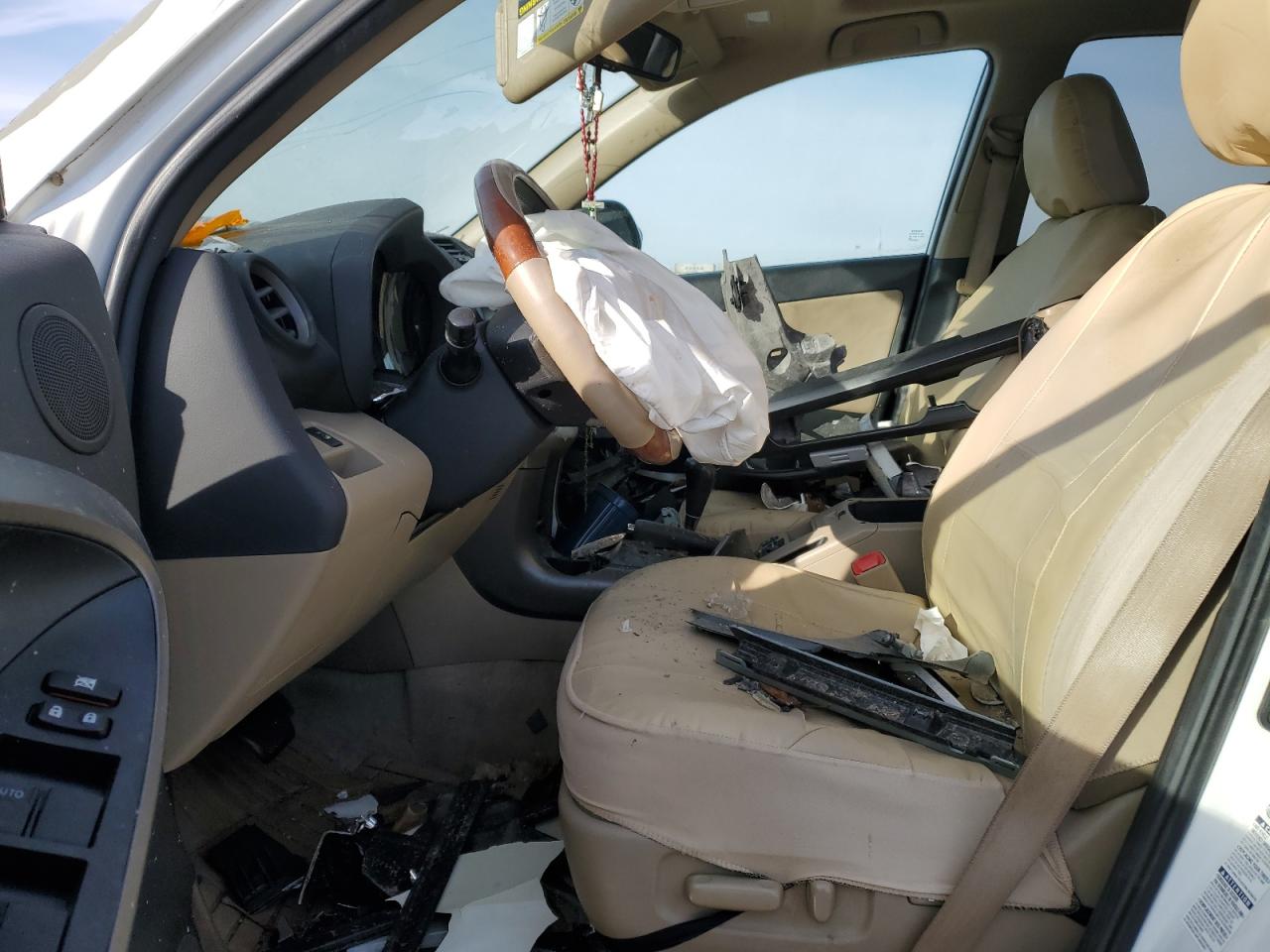 2012 Toyota RAV 4 - Image 7