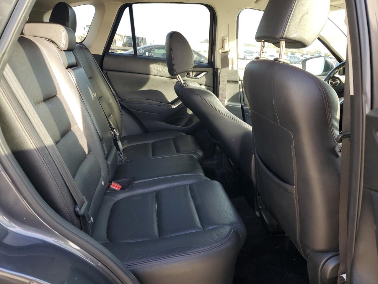 2016 Mazda CX-5 - Image 12