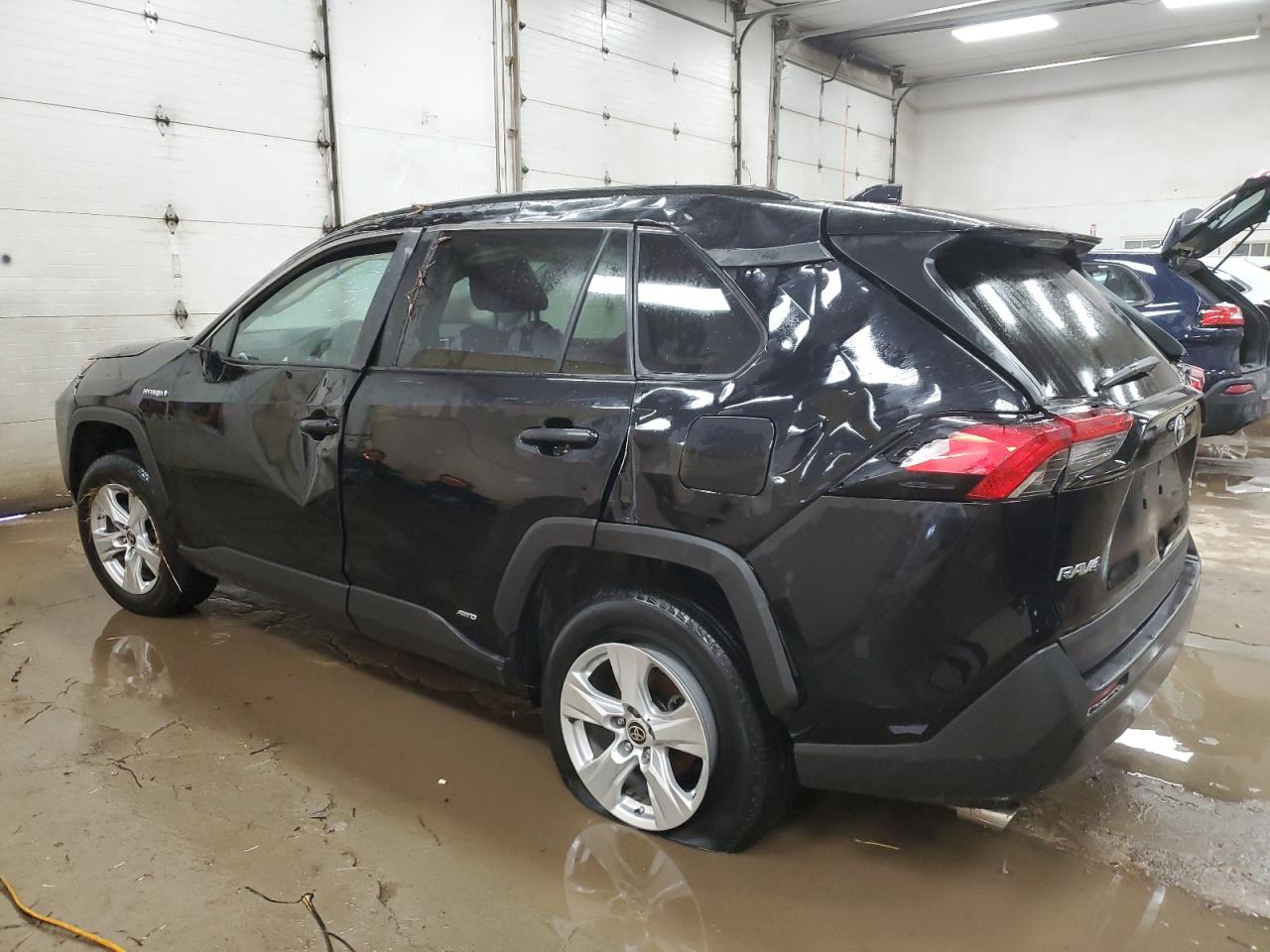 2021 Toyota RAV 4 - Image 2