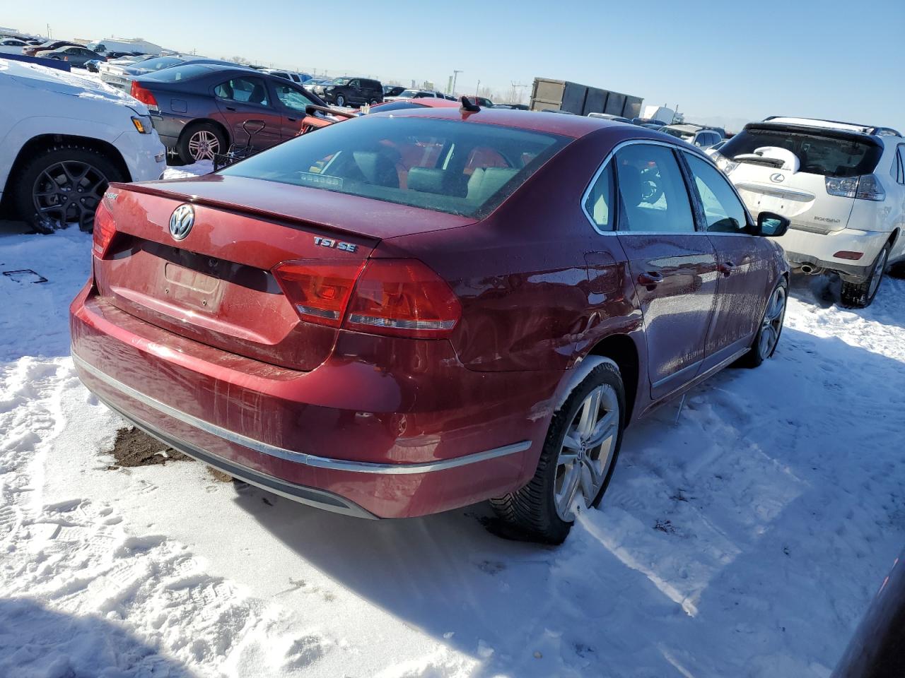 2015 Volkswagen Passat - Image 3