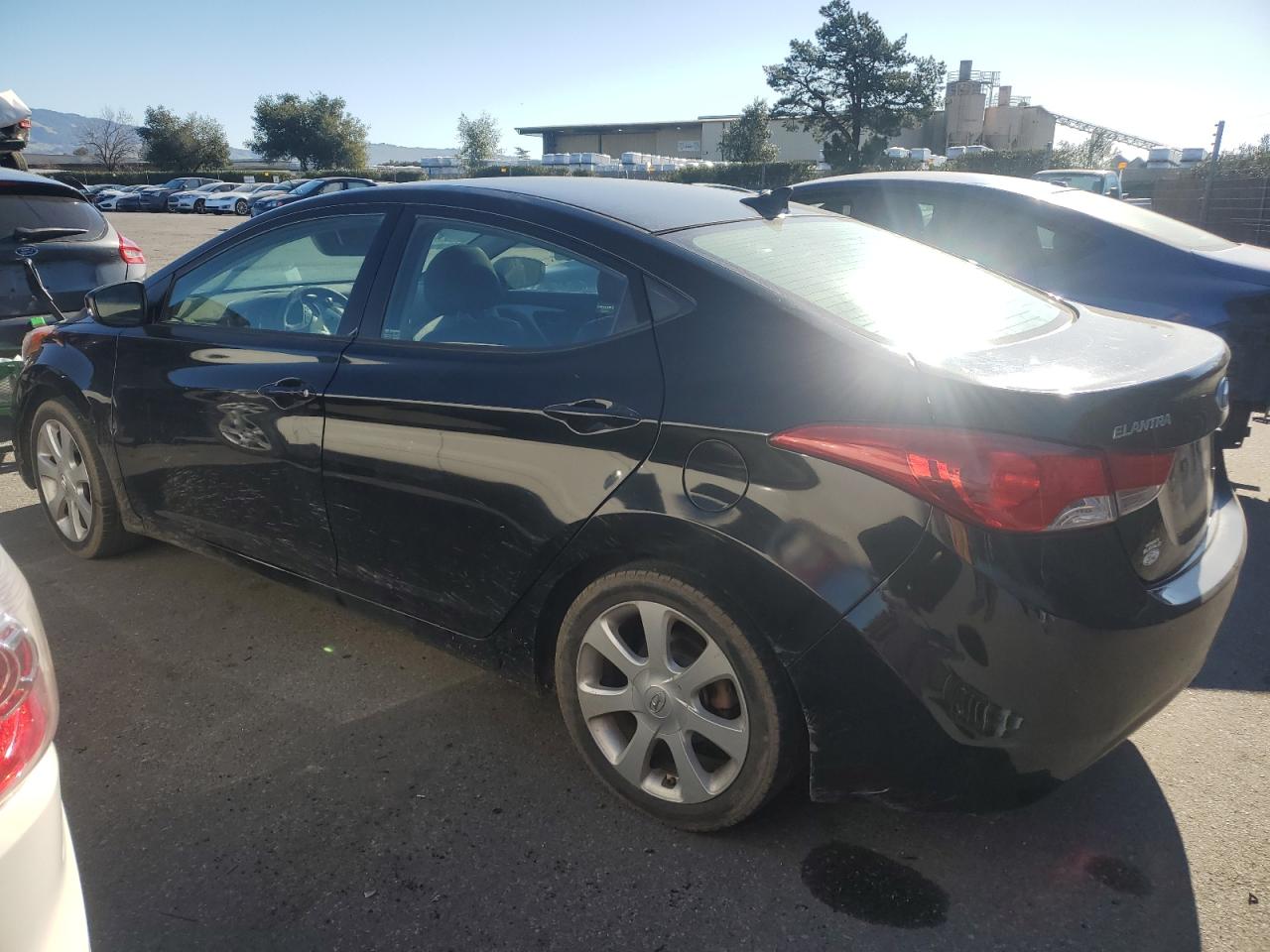 2013 Hyundai Elantra - Image 2