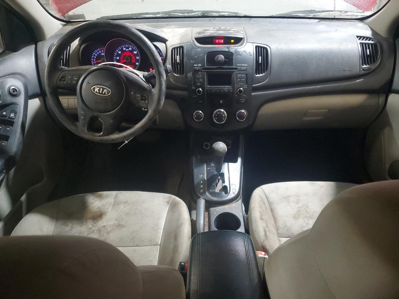 2010 Kia Forte - Image 8