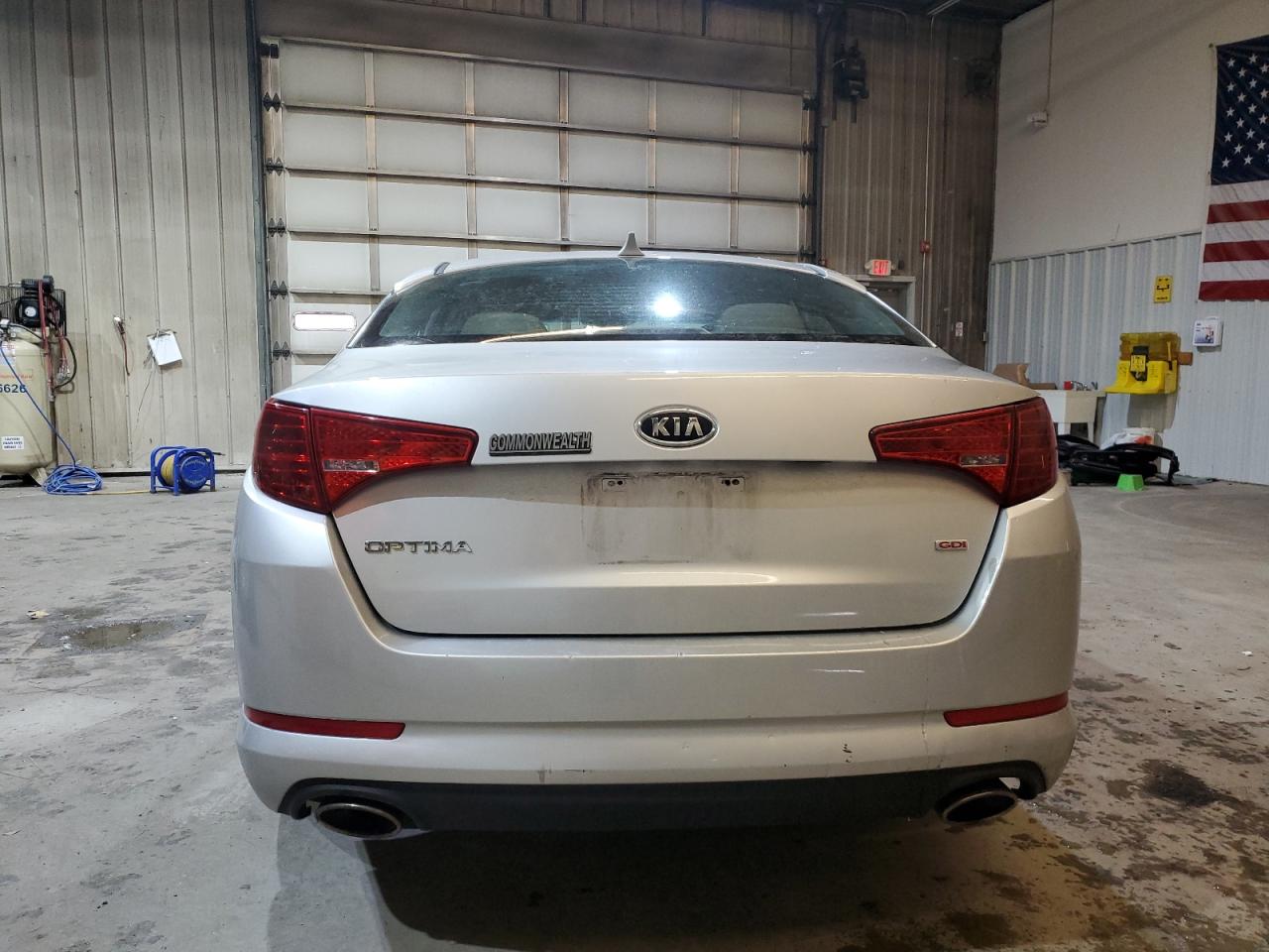 2011 Kia Optima - Image 6