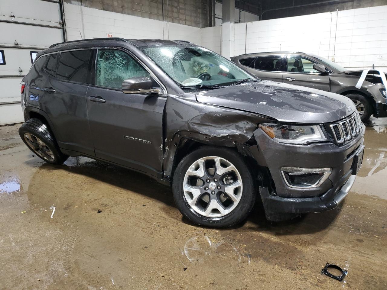 2018 Jeep Compass - Image 4
