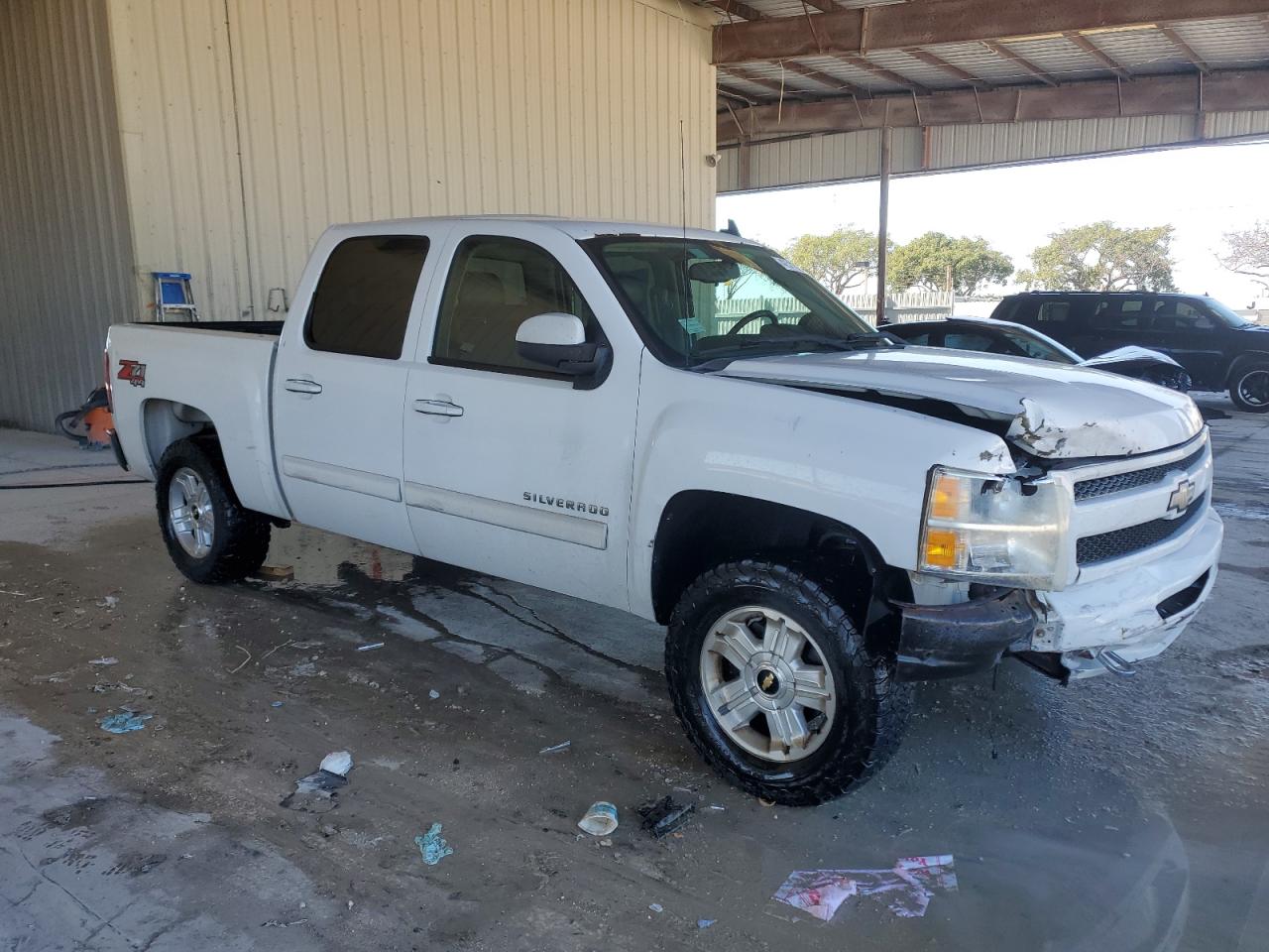 2011 Chevrolet Silverado - Image 4