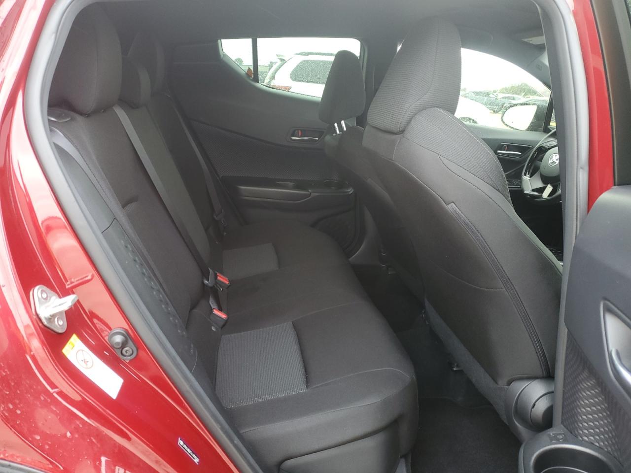 2019 Toyota C-HR - Image 11