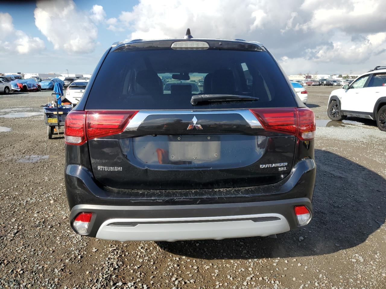 2019 Mitsubishi Outlander - Image 6