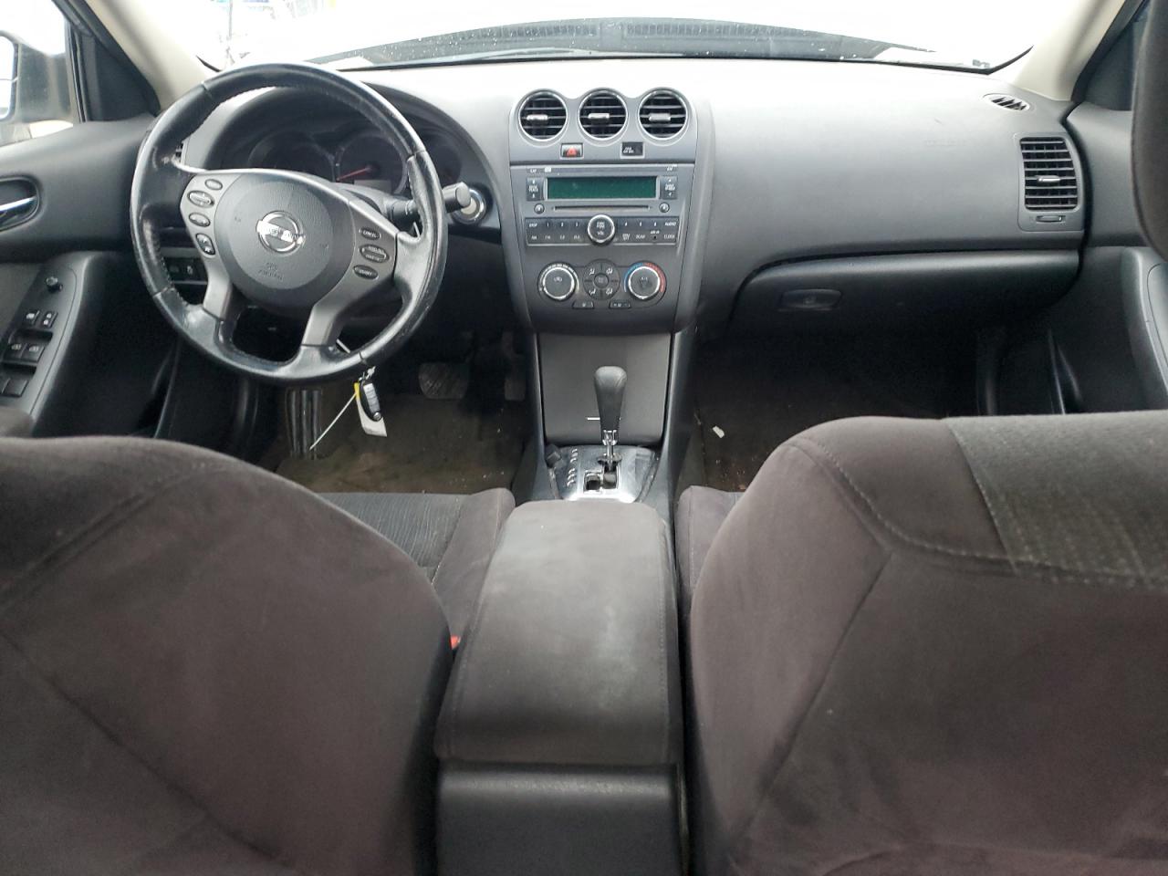 2012 Nissan Altima - Image 8