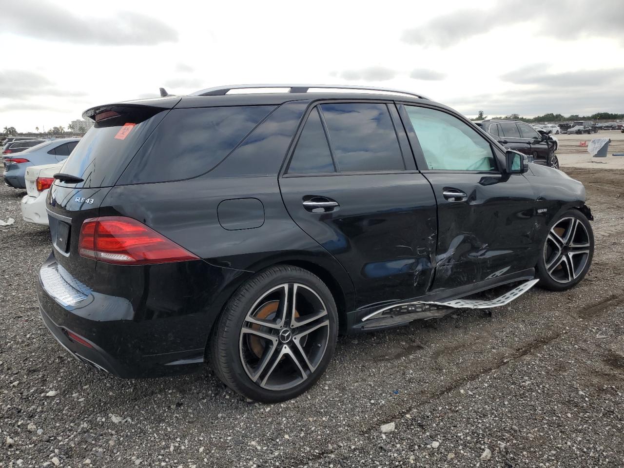 2018 Mercedes-Benz GLE - Image 3