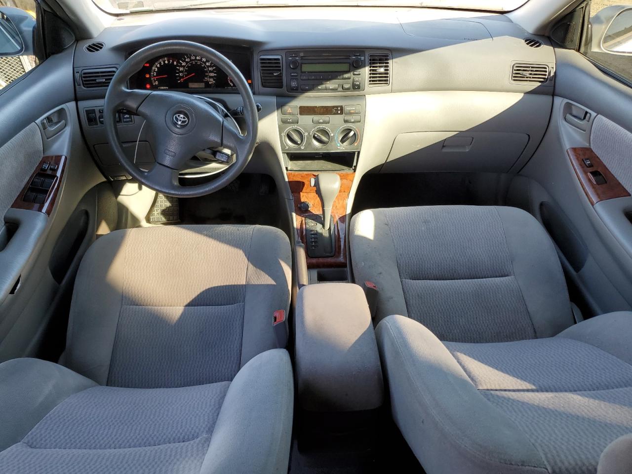 2005 Toyota Corolla - Image 8