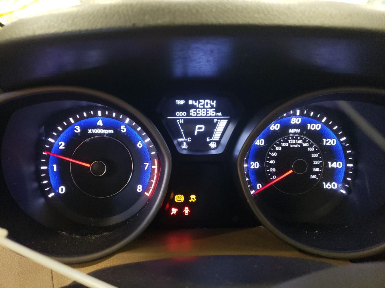 2011 Hyundai Elantra - Image 9