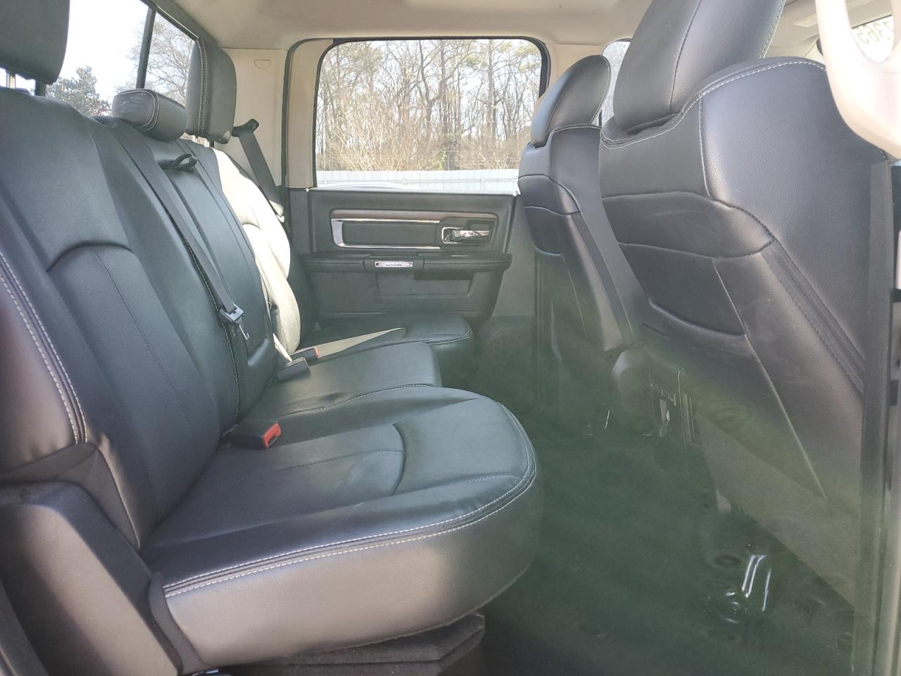 2018 RAM 1500 - Image 11