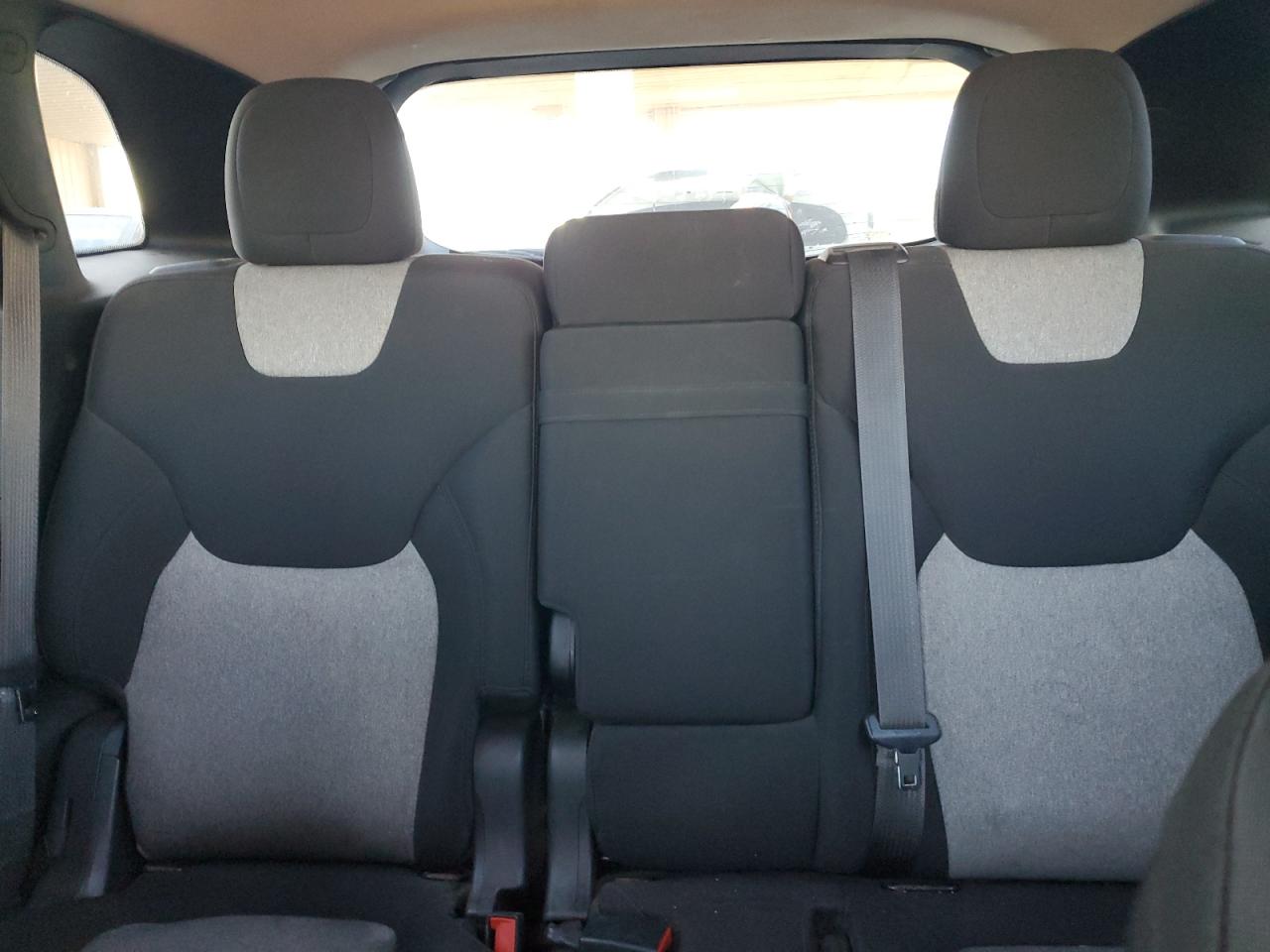 2014 Jeep Grand Cherokee - Image 10
