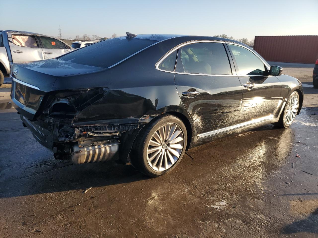 2016 Hyundai Equus - Image 3