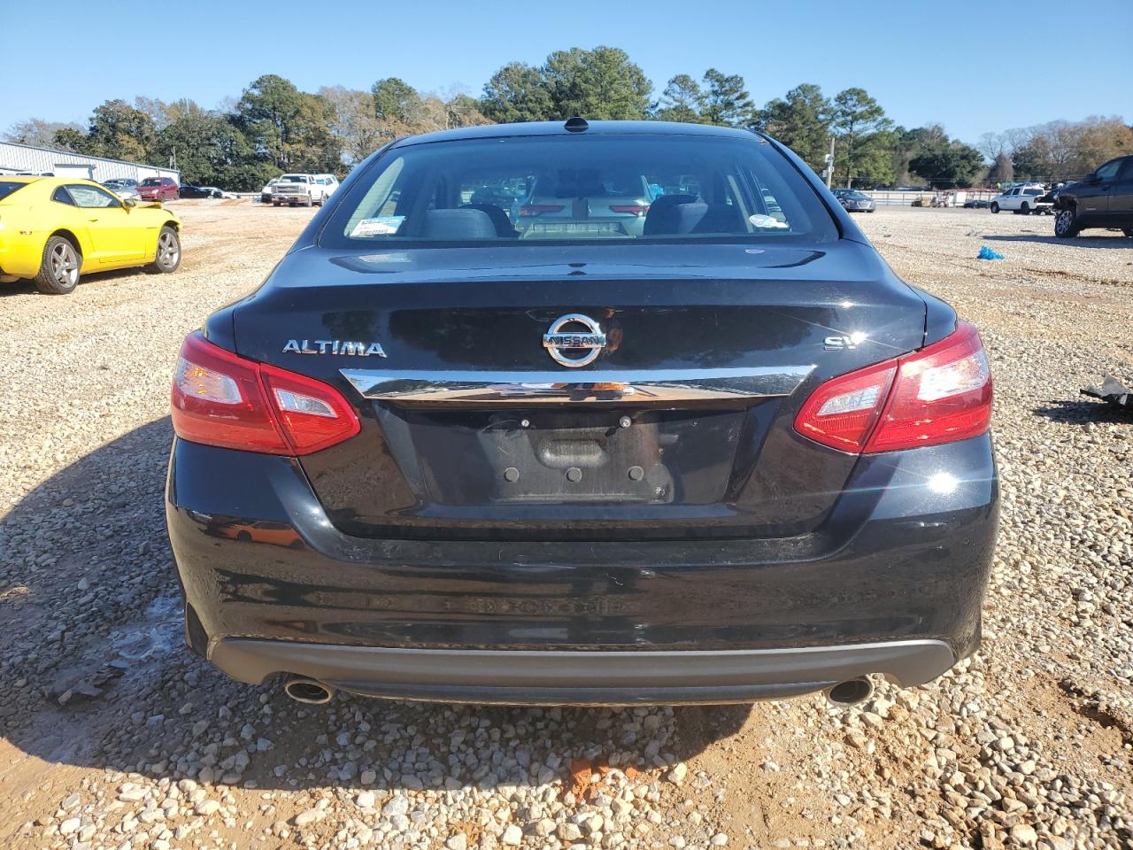 2017 Nissan Altima - Image 6