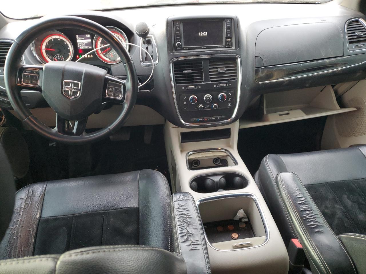 2017 Dodge Caravan - Image 8
