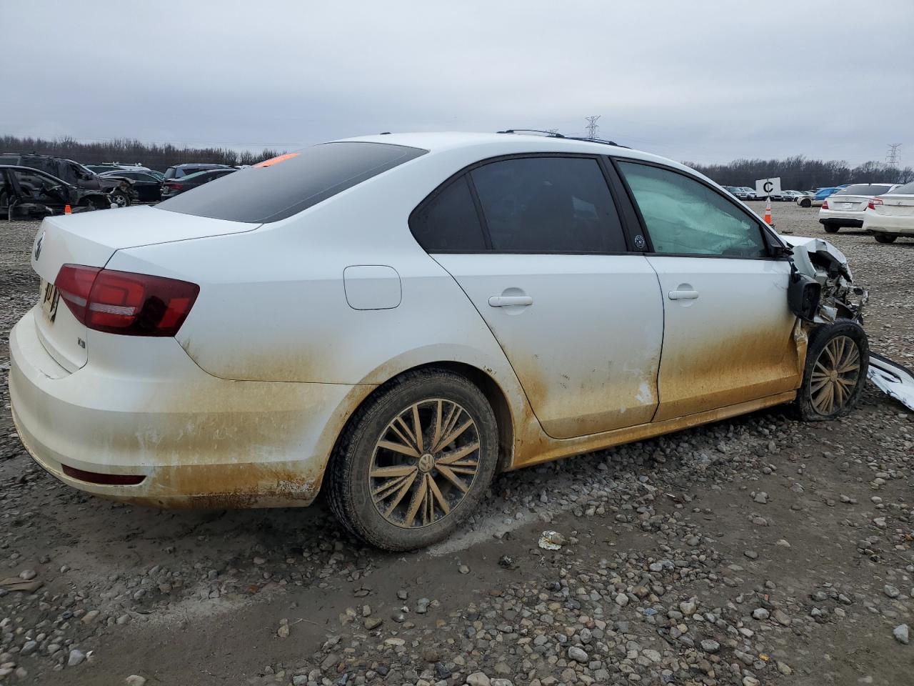 2018 Volkswagen Jetta - Image 3