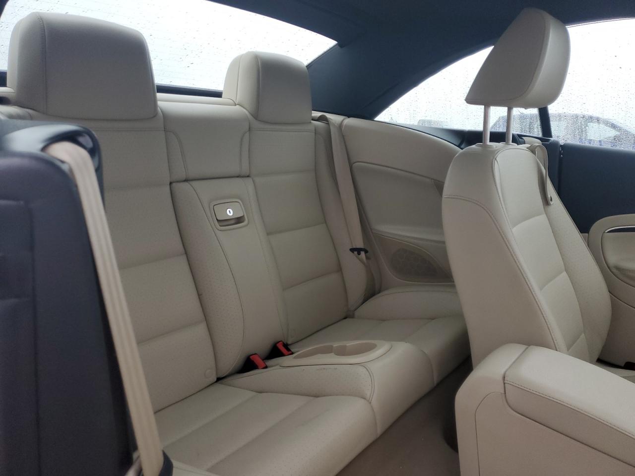 2014 Volkswagen Eos - Image 10
