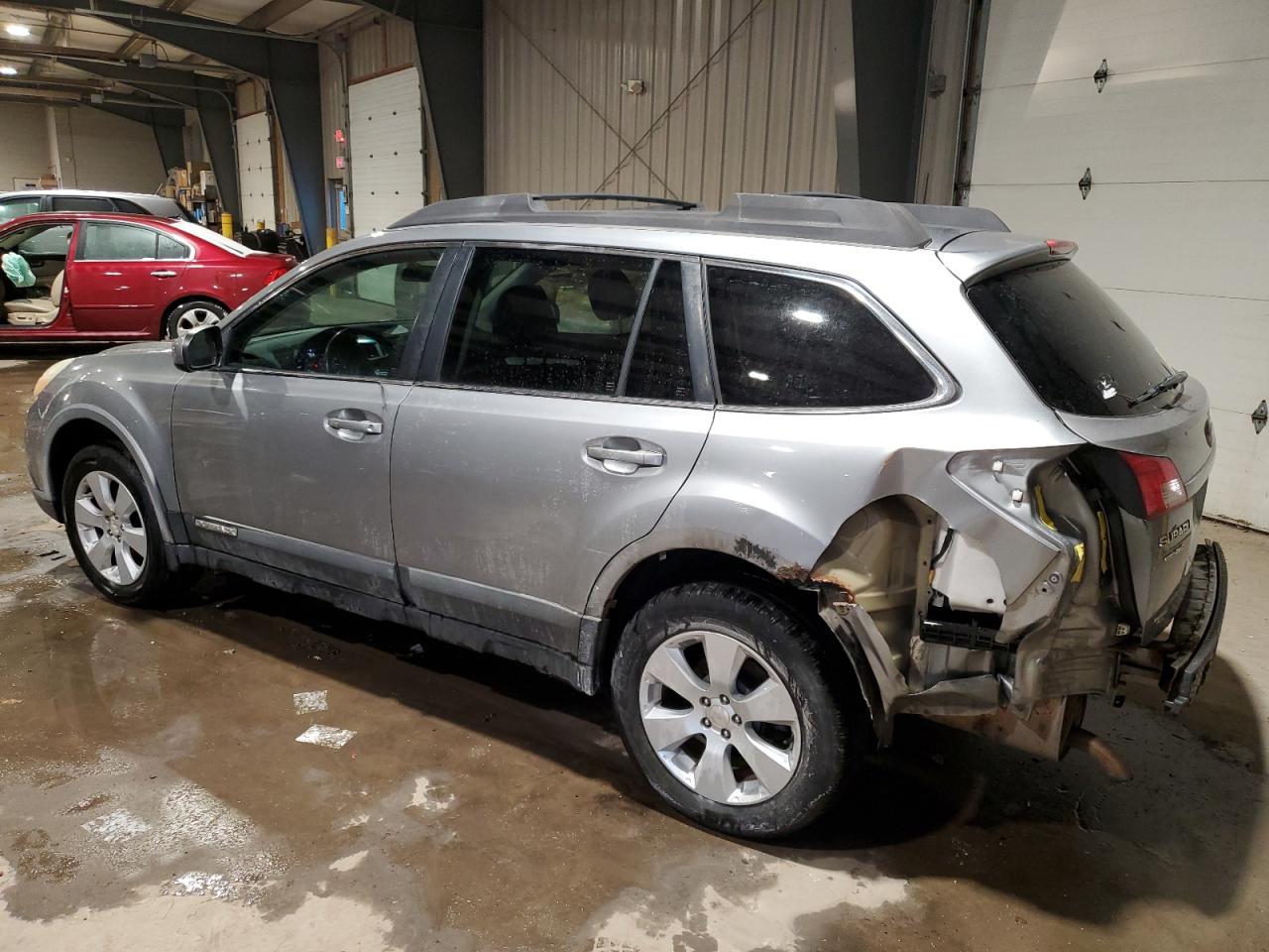 2011 Subaru Outback - Image 2