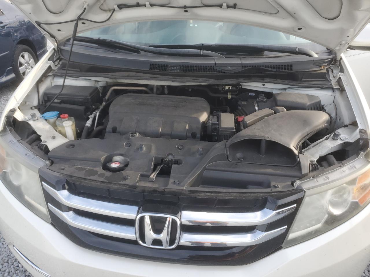 2016 Honda Odyssey - Image 12