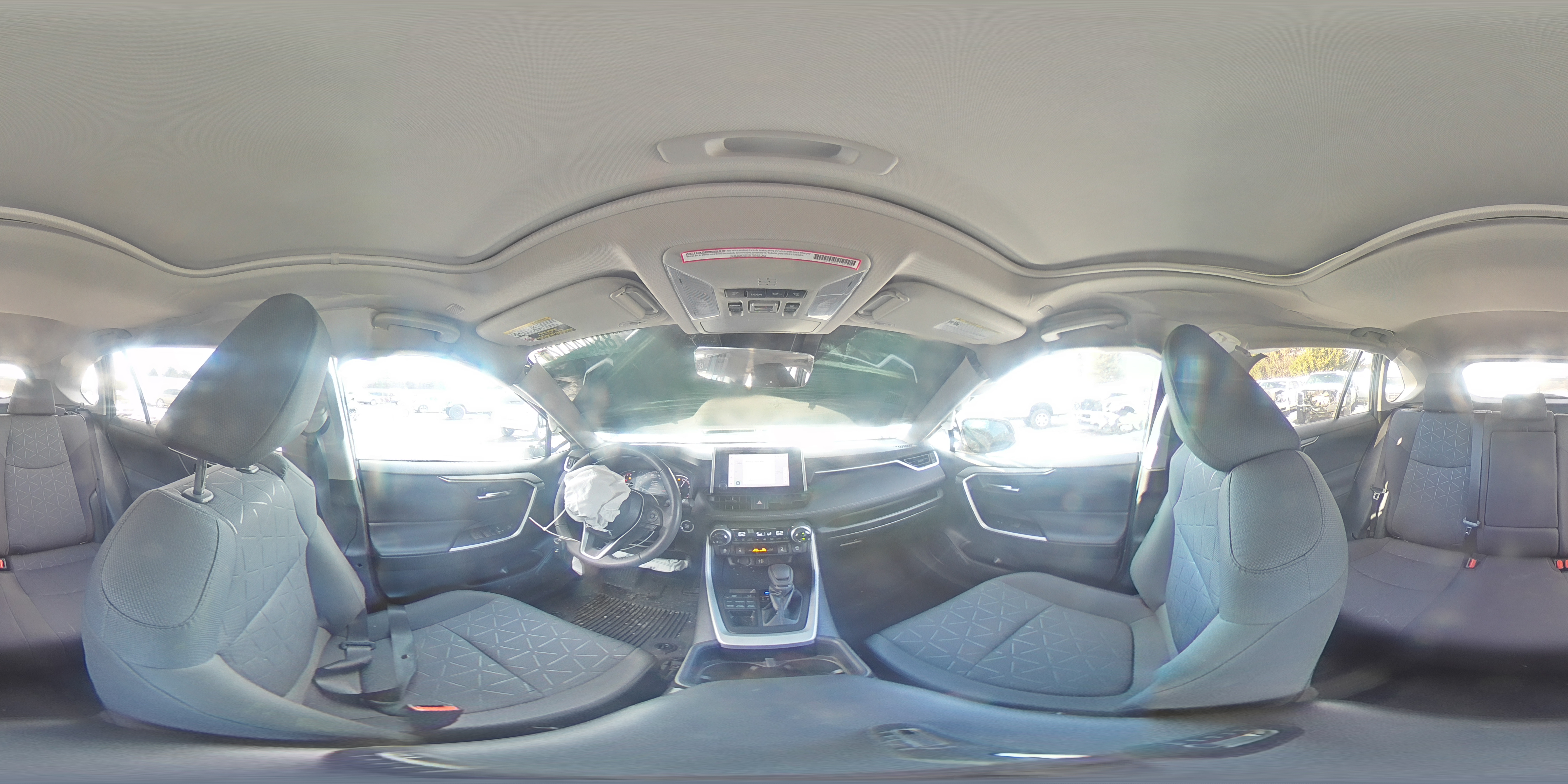 2023 Toyota RAV 4 - Image 13