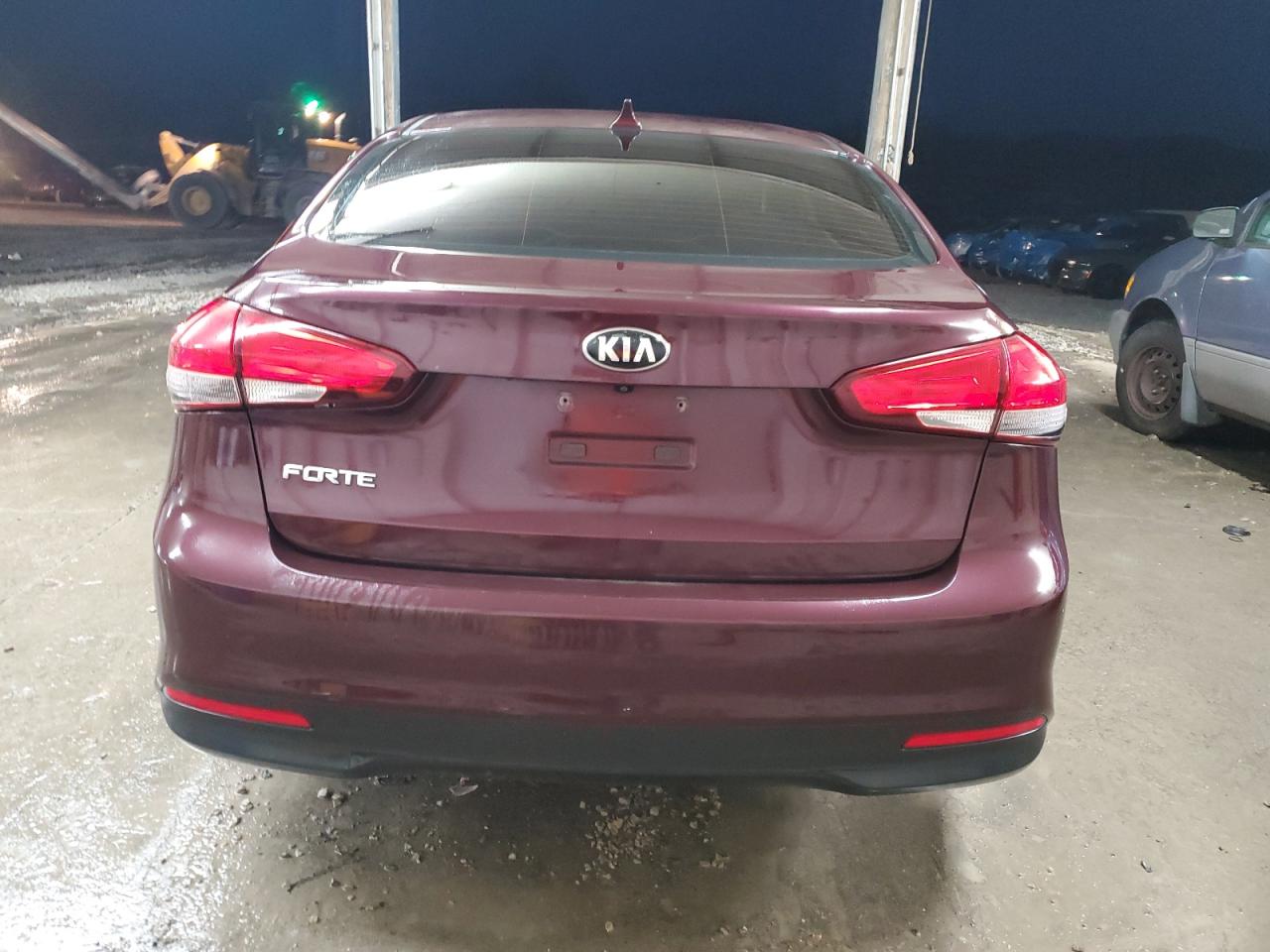 2017 Kia Forte - Image 6