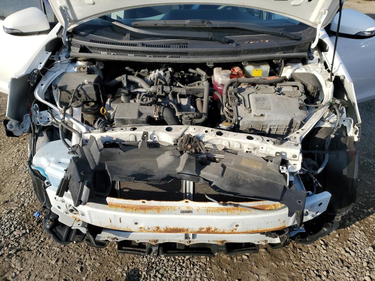 2012 Toyota Prius - Image 11