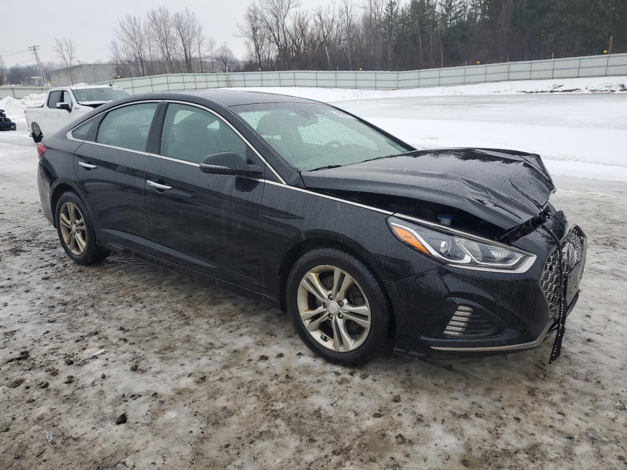2018 Hyundai Sonata - Image 4