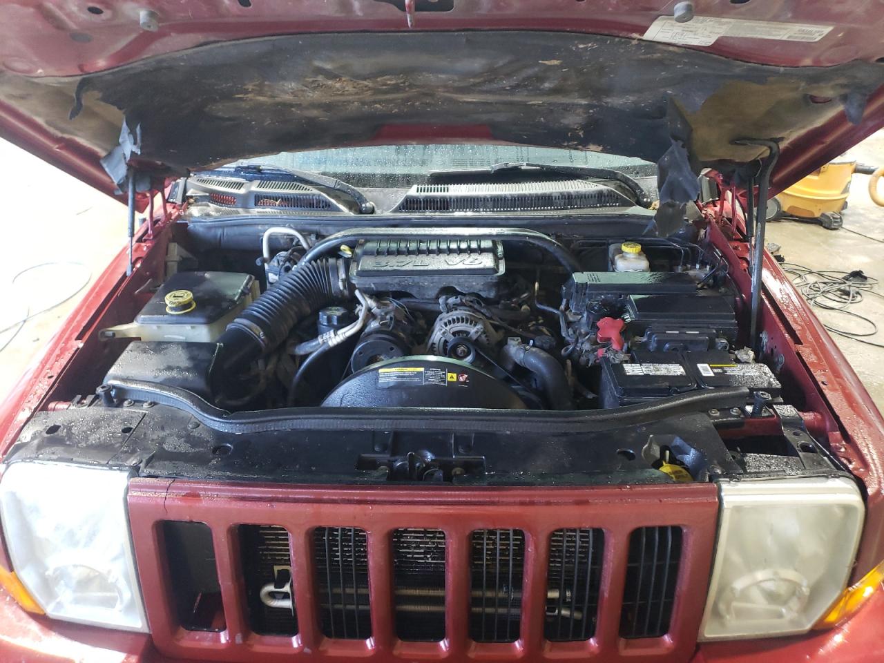 2006 Jeep Commander - Image 12