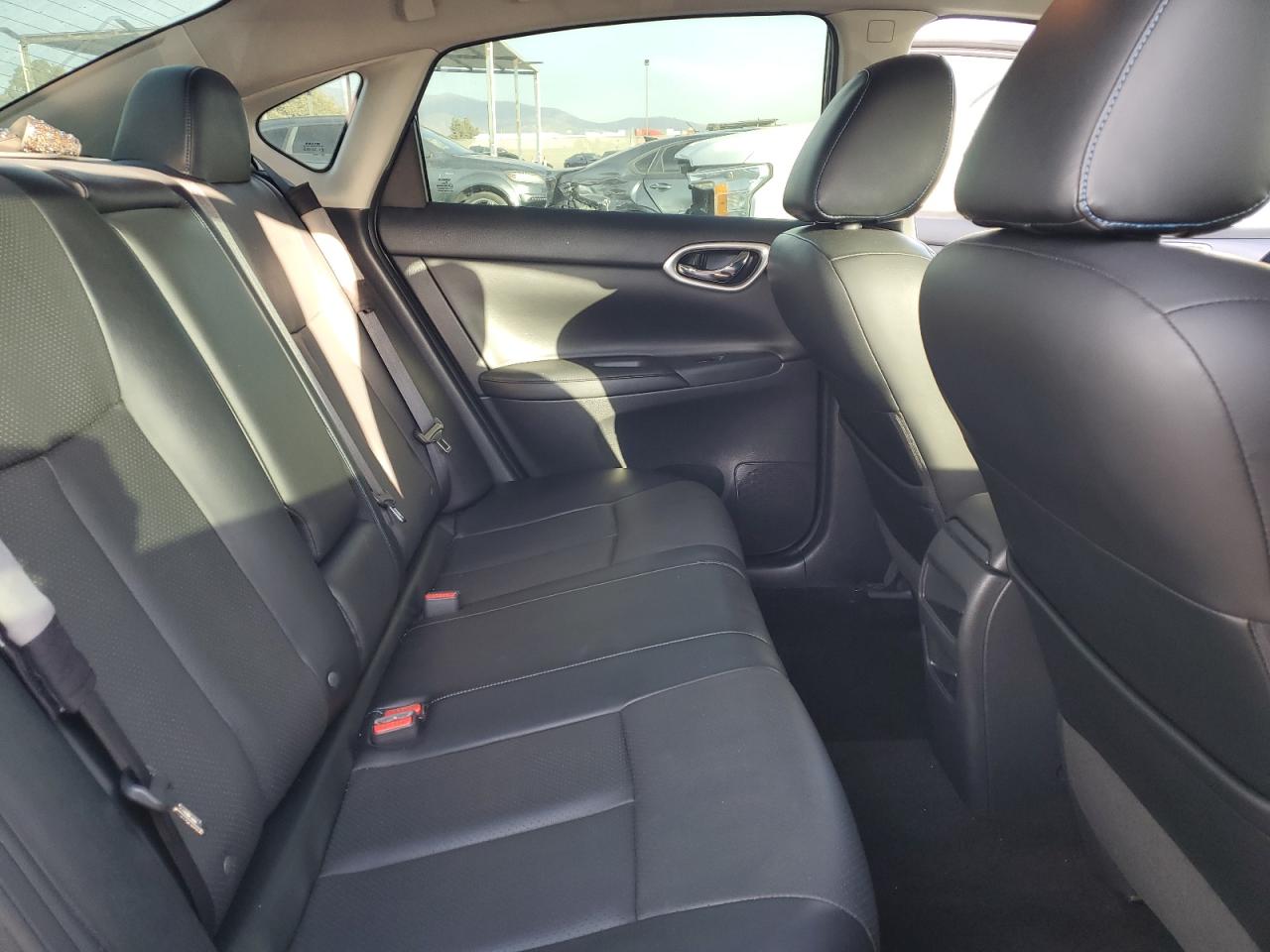 2017 Nissan Sentra - Image 10