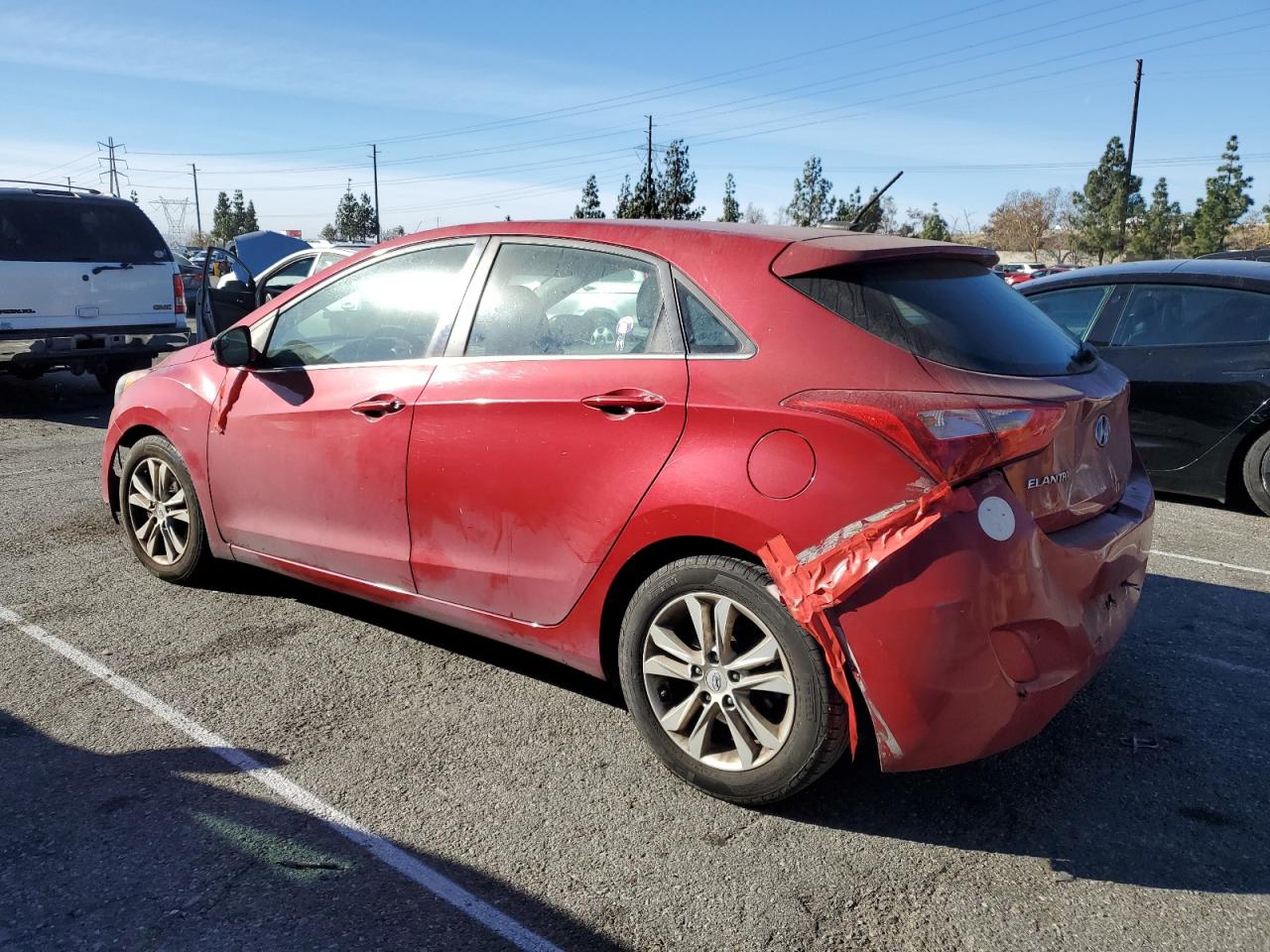 2014 Hyundai Elantra - Image 2