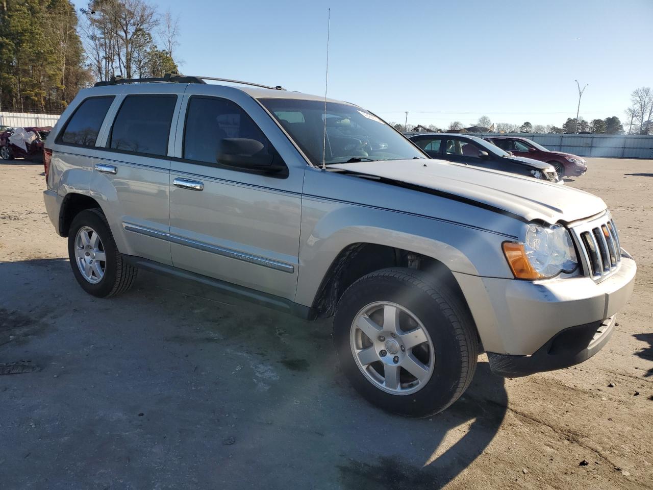 2010 Jeep Grand Cherokee - Image 4