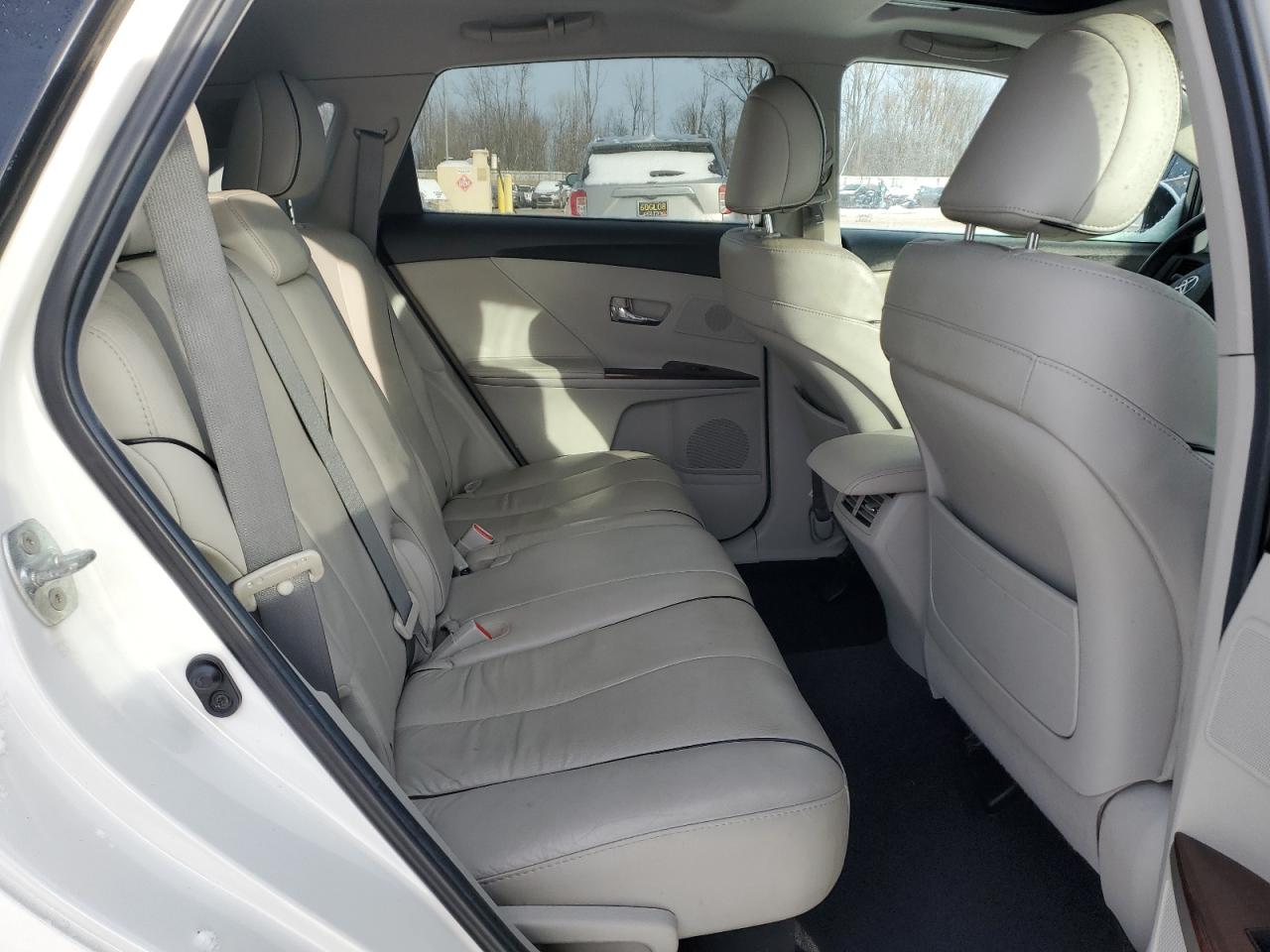 2011 Toyota Venza - Image 11