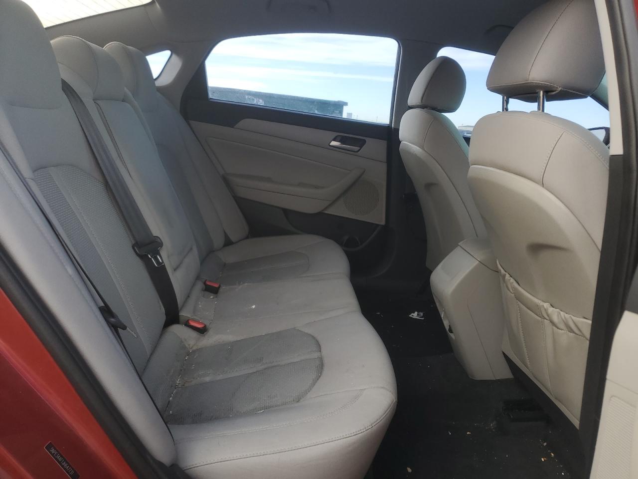 2018 Hyundai Sonata - Image 11