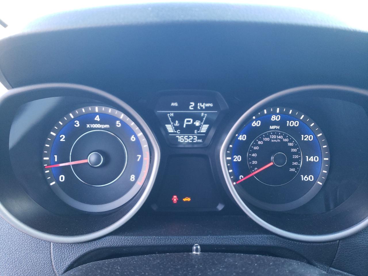 2015 Hyundai Elantra - Image 9